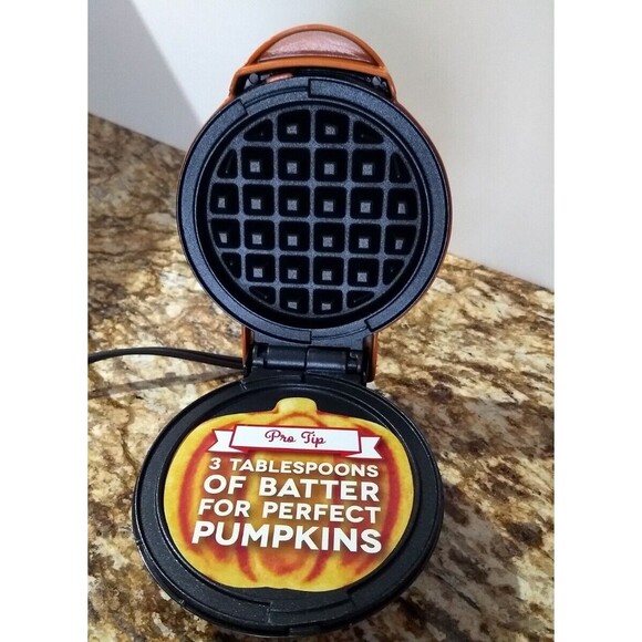 DASH Pumpkin‎ Mini Waffle Maker Orange Electric Griddle Individual DMWP001OR - Picture 3 of 16